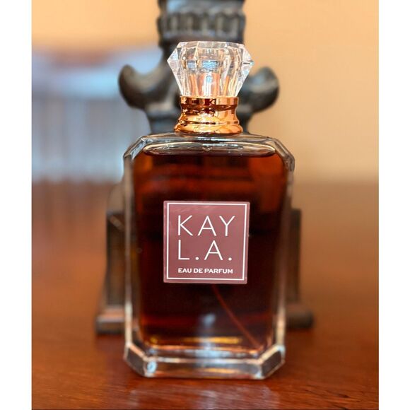 UScents  - NWT - Kay L.A. Eau de Parfum 3.4 fl oz/Vanilla, Brown Sugar & Jasmine - Picture 2 of 15